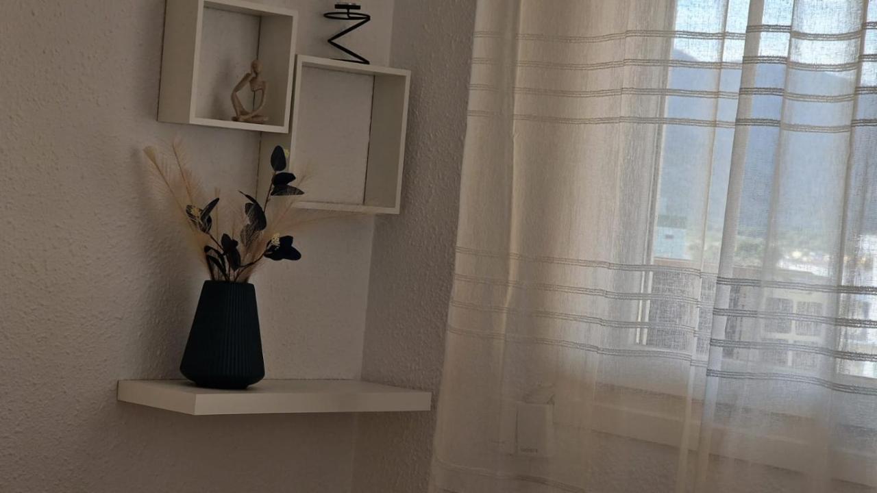 Apartamento 3 Habitaciones Con Piscina Y Vistas Al Mar Бенікасім Екстер'єр фото